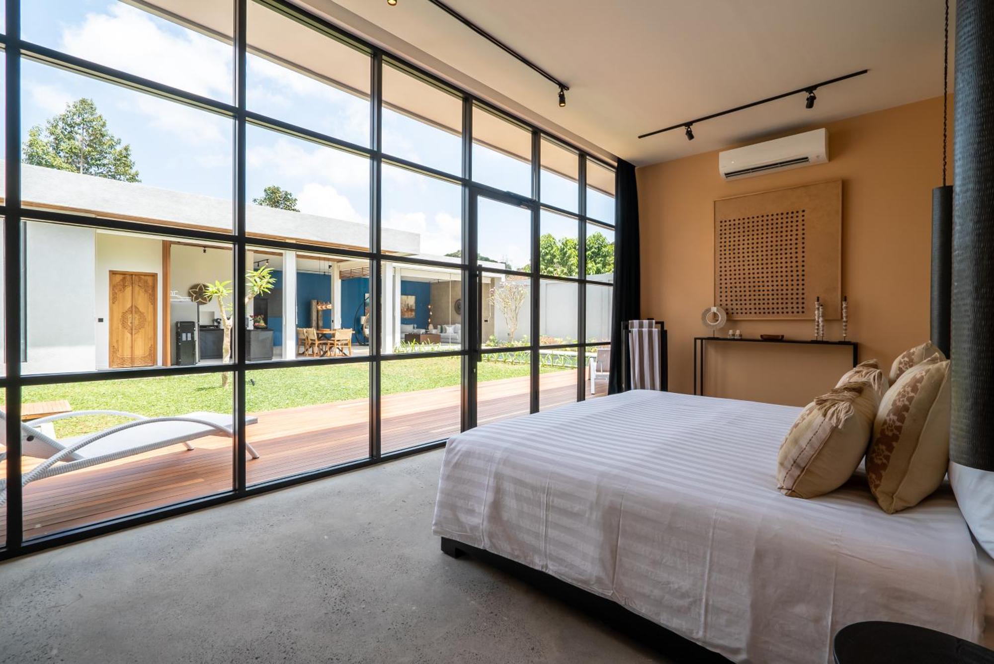 Rouge - Loft Noon Villa