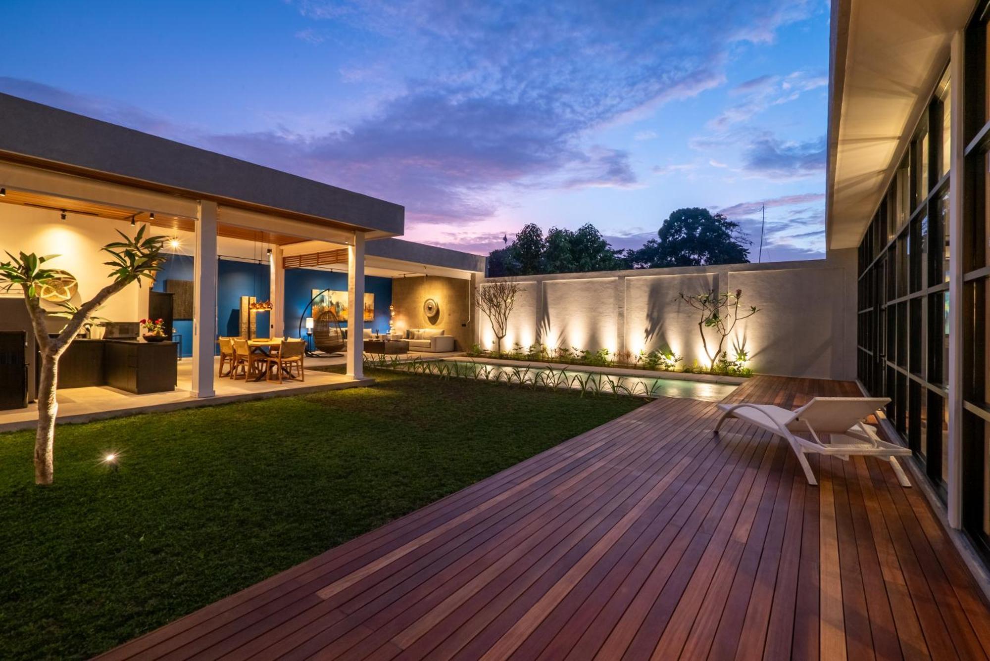 Rouge - Loft Noon Villa Ubud